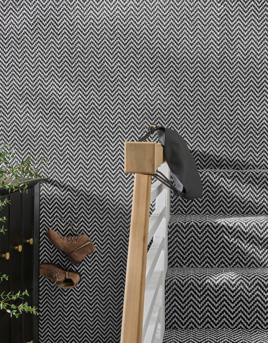 Sensation - Black-White Aztec 1
