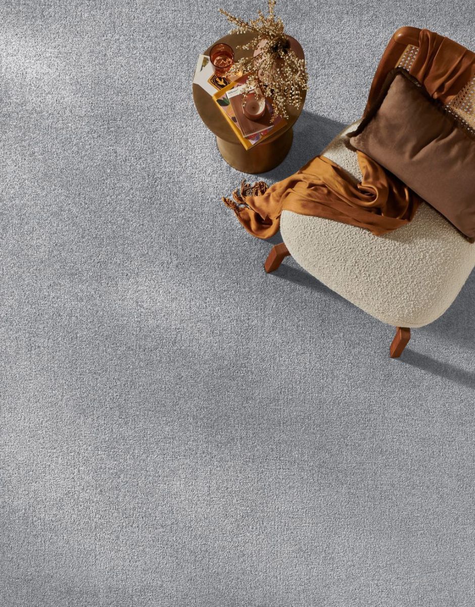 Plush - Feather Grey 1